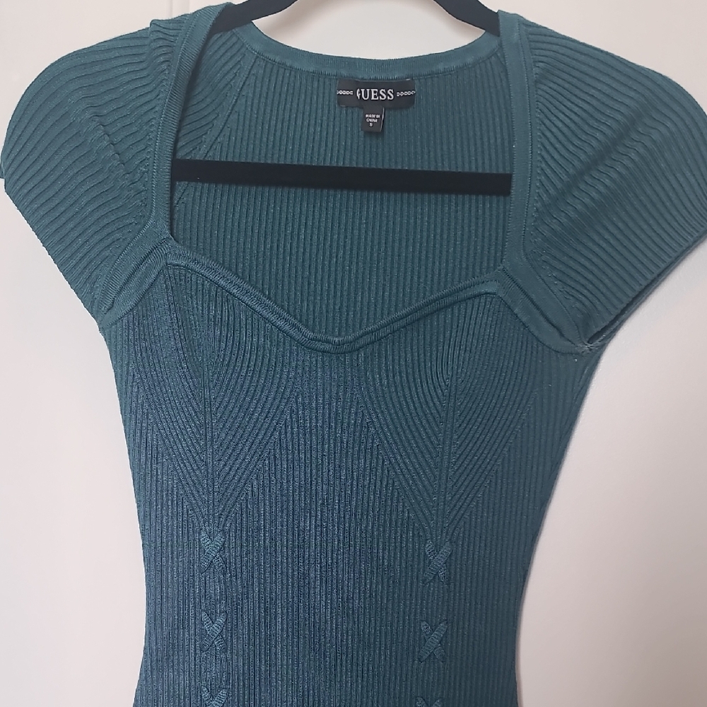 GUESS Green Ribbed Midi Dress - Picture 4 of 10